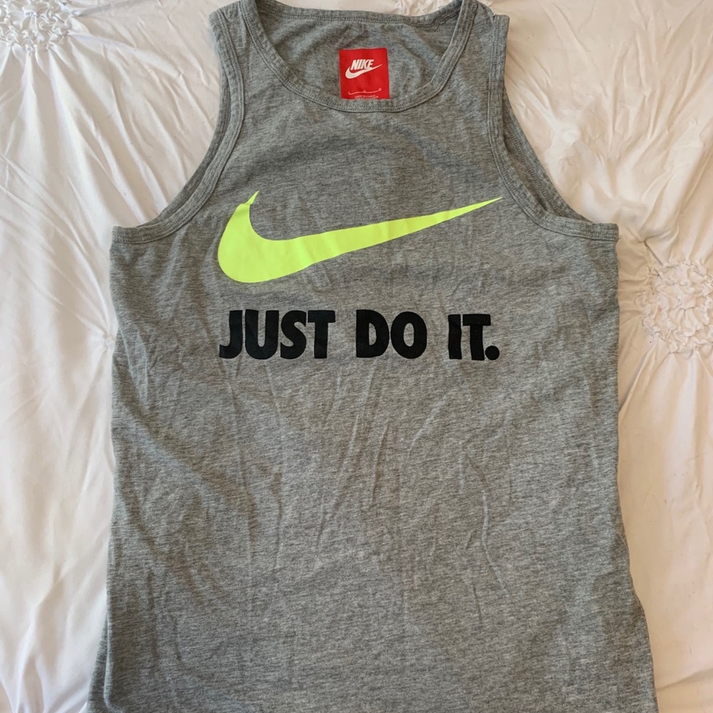 Nike muscle tee